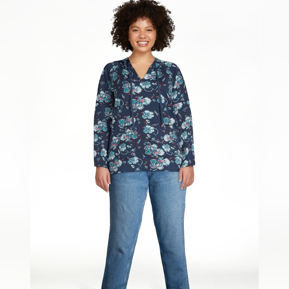 The Pioneer Woman Pull Over Floral Hoodie - Picture 1 of 8